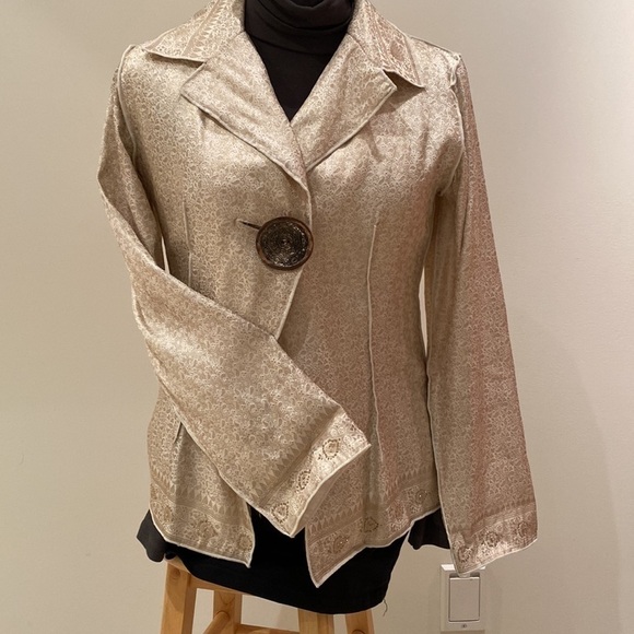 Elegant Silk Jacket MAGGIE WALT DEDIGN - Picture 5 of 16